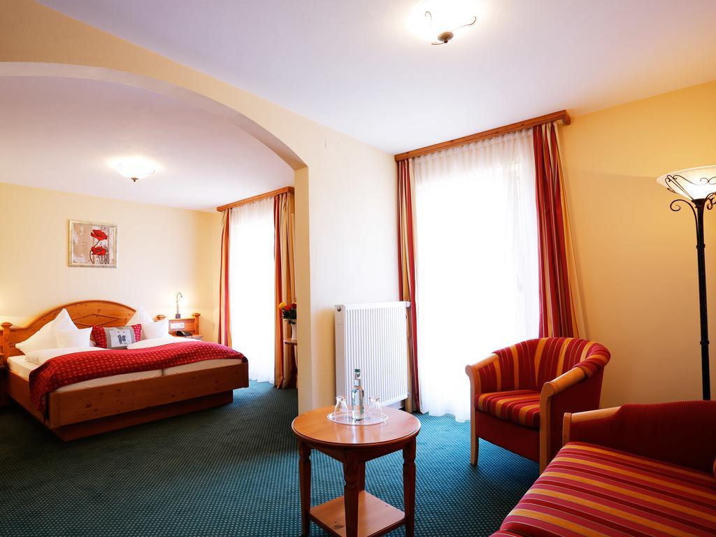 Landhotel Mohren Neuravensburg ภายนอก รูปภาพ