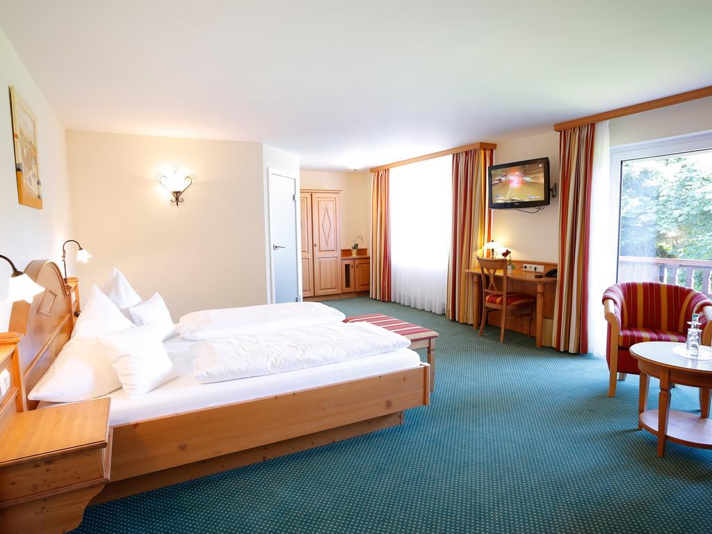 Landhotel Mohren Neuravensburg ภายนอก รูปภาพ