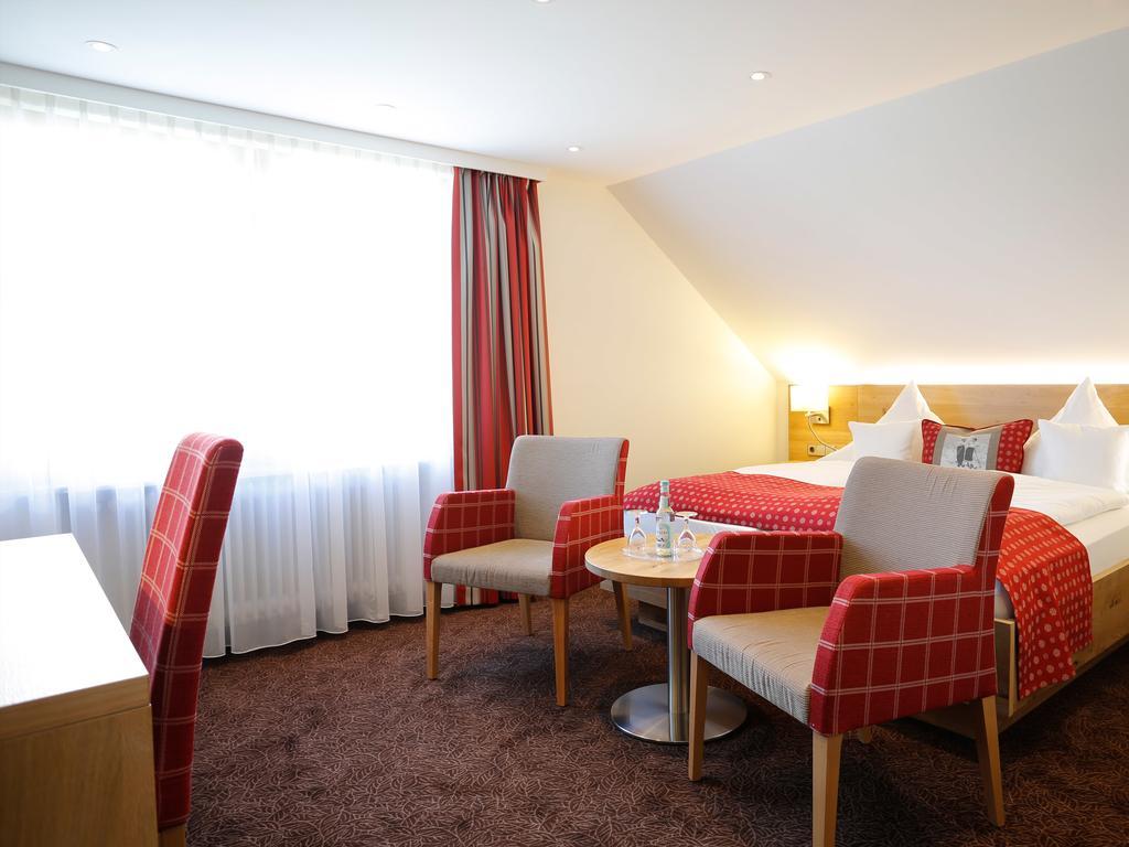 Landhotel Mohren Neuravensburg ภายนอก รูปภาพ