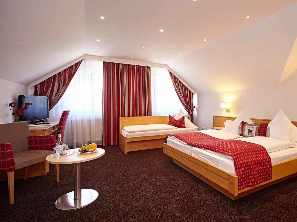 Landhotel Mohren Neuravensburg ภายนอก รูปภาพ